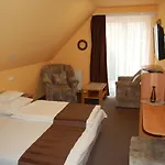 Judit Panzio Vendégház 3*